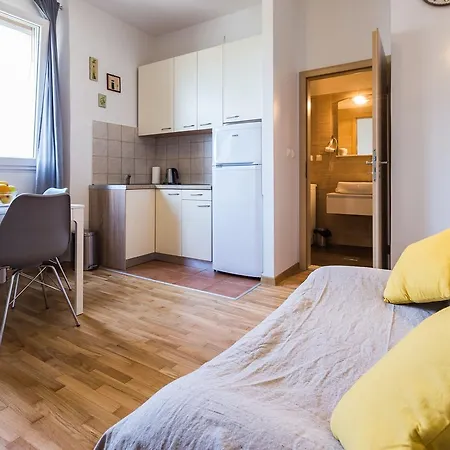 Apartment Nata Apt. W. Sea View Near Center *